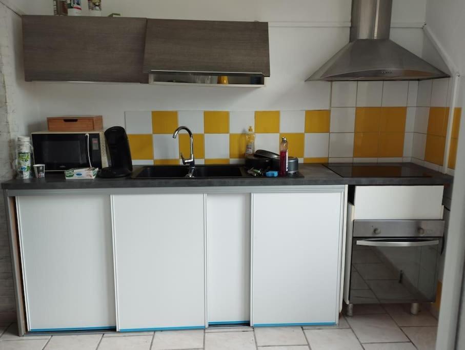 Agreable Maison Avec Parking Gratuit Apartment Amiens Ngoại thất bức ảnh
